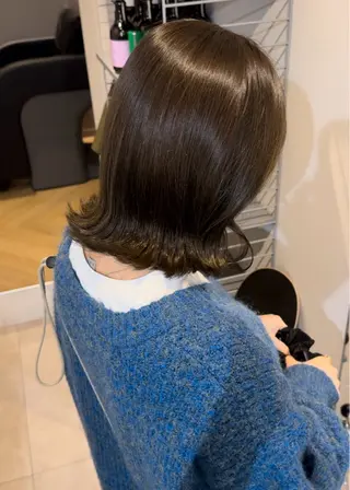 カラー shiro.kobe 森彩華のヘアスタイル
