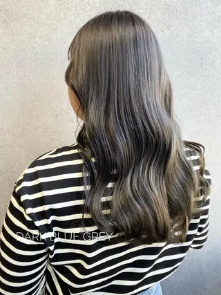 ロング カラー YUKA🐻❄️ 🎀当日予約ok/のヘアスタイル