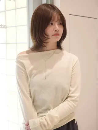 ショート カラー (h)wim ウィムのヘアスタイル