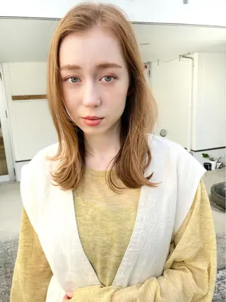 ミディアム カラー 結べるレイヤーボブ くびれLady表参道のヘアスタイル