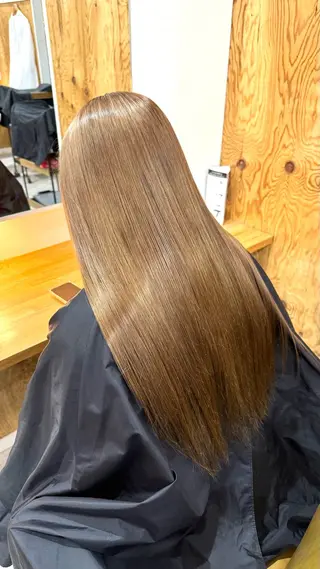 カラー DECO HAIR 井上琴愛のヘアスタイル