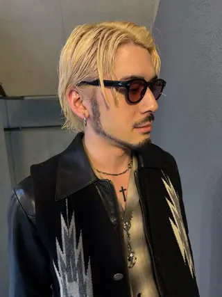 ショート 山影✨バレイヤージュ ハイライト✨メンズ◎のヘアスタイル