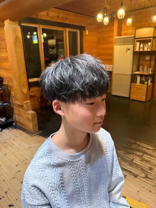 ショート メンズ 古賀 雄大のヘアスタイル
