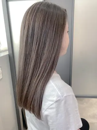 セミロング カラー 【透明感、艶髪】西村 有司のヘアスタイル