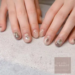 ネイル .. momoko🕊のネイルデザイン