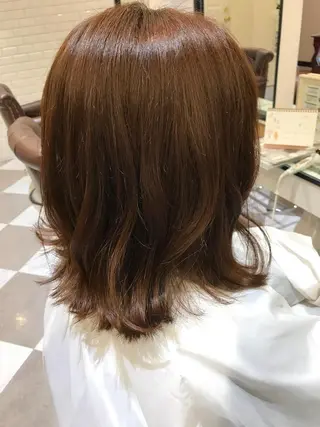ショート カラー 粟田 めぐみのヘアスタイル