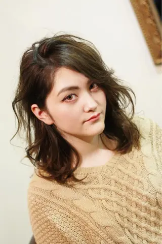 ミディアム 坂本 直樹のヘアスタイル