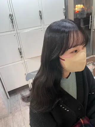 セミロング カラー 村田梨乃/ minim hairのヘアスタイル