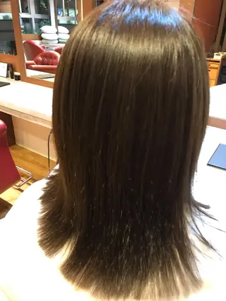 ミディアム いのうえ みわこのヘアスタイル