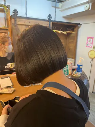 ミディアム 佐藤 美聡のヘアスタイル