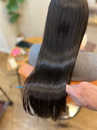 ロング ⚪️髪質改善 縮毛 店長 コウ⚪️のヘアスタイル