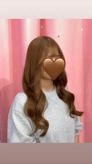 セミロング カラー 👽KINA👽 派手髪🦖💖✨のヘアスタイル