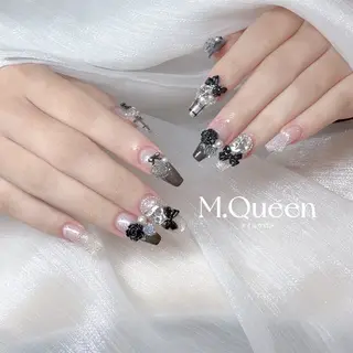 ネイル MQueen ネイルサロンのネイルデザイン