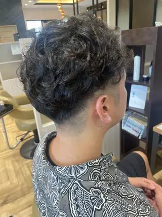 パーマ 中村 誠也のヘアスタイル