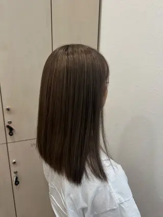 カラー Miki .のヘアスタイル