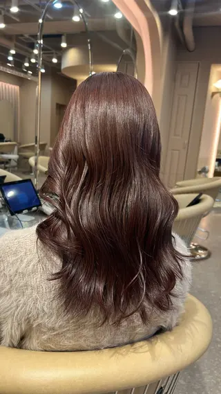 セミロング カラー 💚 AKI 💚のヘアスタイル