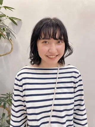 ミディアム パーマ 青木 優歩のヘアスタイル