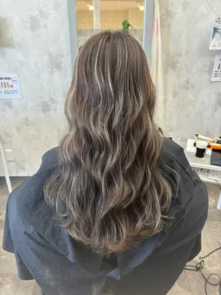 ロング カラー 田中 沙也香のヘアスタイル