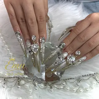 ネイル 【Emu】 MOMOKAのネイルデザイン