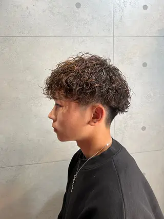 ショート パーマ メンズ 角田 瀬名のヘアスタイル