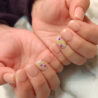 ネイル ジェヌインネイル 河内のネイルデザイン