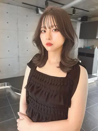 ミディアム レイヤー/顔まわり 縮毛矯正/月城宏清のヘアスタイル