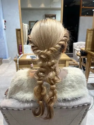 ヘアアレンジ 鎌田 桃果のヘアスタイル