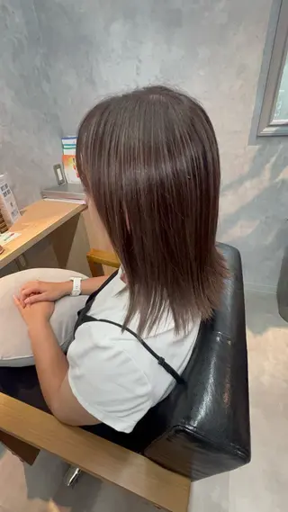 ミディアム motoトップカラー リスト/ブリーチカラのヘアスタイル