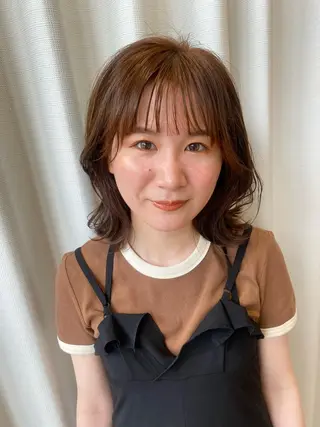 ミディアム 増井 彩乃のヘアスタイル
