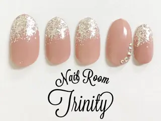 ネイル Trinity staffのネイルデザイン