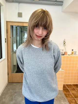 ロング カラー nishido ハイライト/パーマのヘアスタイル