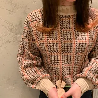 ロング カラー SAKINO． ベージュカラーのヘアスタイル