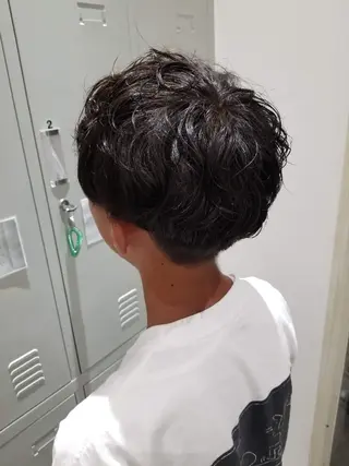 ショート メンズ パーマ 森下 栞奈のヘアスタイル