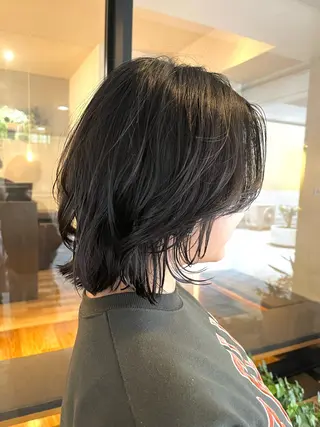 ミディアム 田中 結月のヘアスタイル