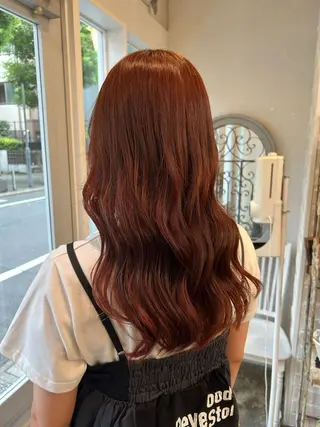 セミロング カラー 小磯 維織のヘアスタイル