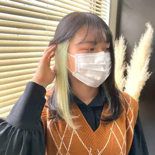 ミディアム カラー パーマ ヘアアレンジ メンズ キッズ ネイル マツエク・マツパ アイブロウ 切りっぱなしヘアボブ ミディアムヘアRYOのヘアスタイル
