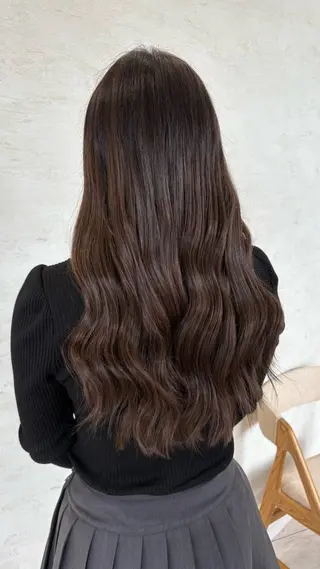 ロング 倉科夏奈 カラー/エクステのヘアスタイル