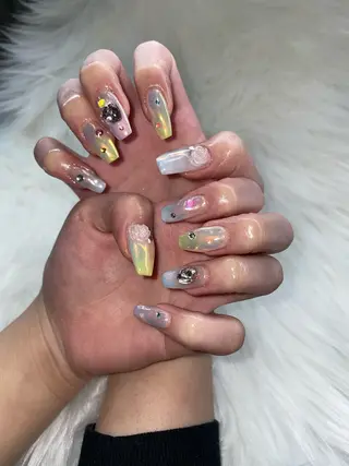 ネイル 安永 彩香のネイルデザイン