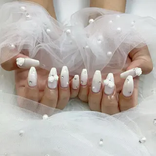 ネイル パーツ全部¥110 サロンミミのネイルデザイン