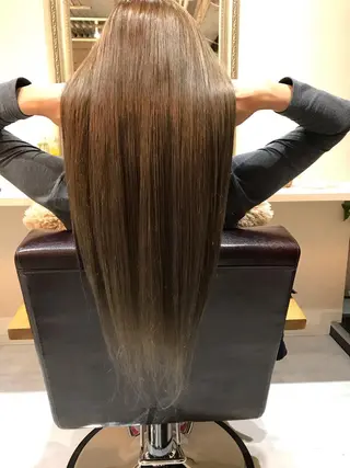 セミロング カラー Seventh Senseのヘアスタイル