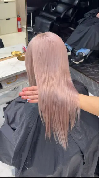 ミディアム カラー ヘアアレンジ 【🥀履歴修正🥀】 ハイトーン職人/拓真のヘアスタイル