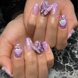 ミディアム ネイル ✴︎ Delightのネイルデザイン