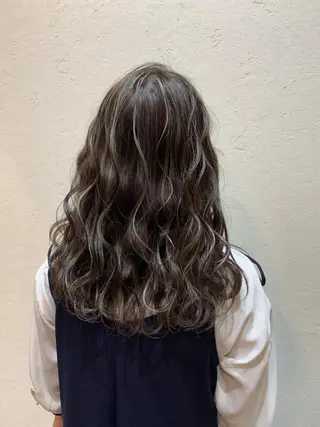 セミロング カラー 天野 開のヘアスタイル