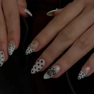 ネイル mori yuina ┆͓̽ NUDGEのネイルデザイン