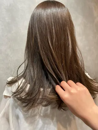 ミディアム chic 有山 美瑠のヘアスタイル