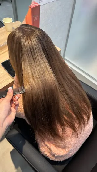 カラー 米倉 陽菜のヘアスタイル