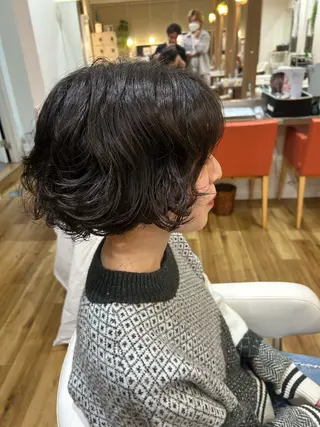 パーマ Keita 白髪ぼかしのヘアスタイル