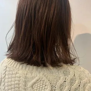 ミディアム カラー 末次 史奈のヘアスタイル