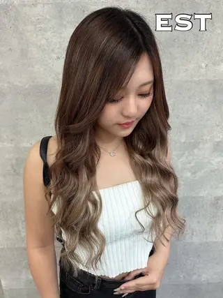 ロング ヘアアレンジ カラー M. KURUMIのヘアスタイル