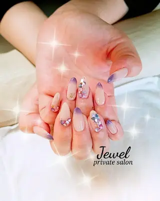 ネイル ＪＥＷＥＬ ＮＡＩＬのネイルデザイン